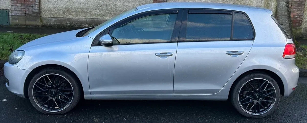 Volkswagen Golf 2012 TSI 1.2L - Image 2