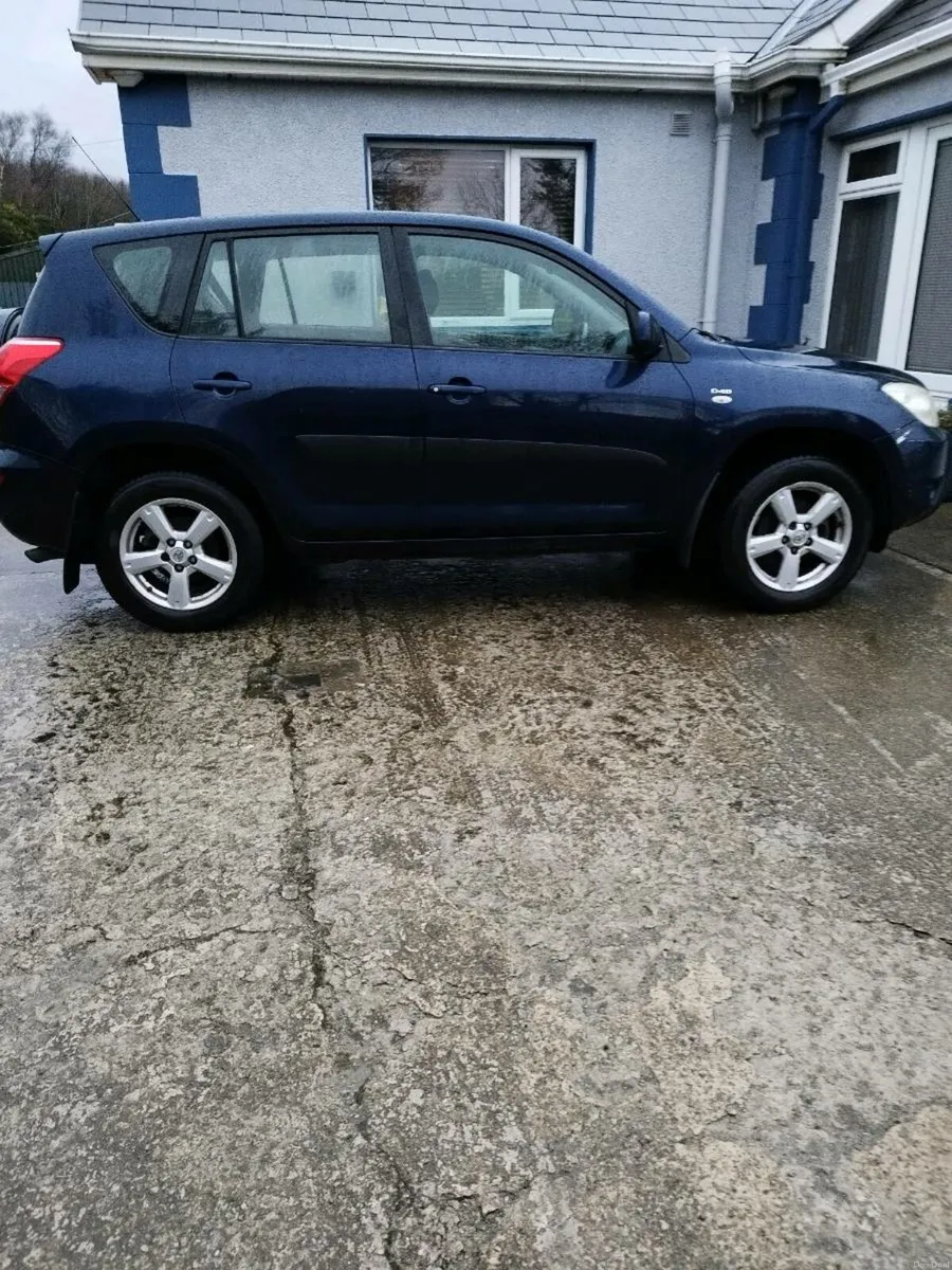 Toyota rav4 - Image 1