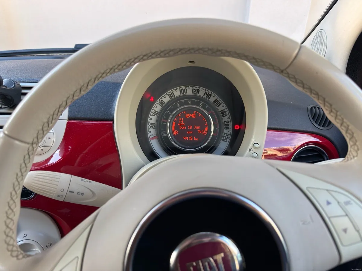 Fiat 500 2015 automatic 44k km - Image 2