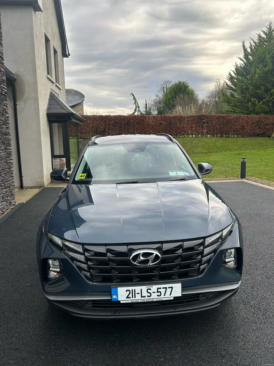 Hyundai Tuscon 2WD Executive Plus HEV, Auto - Image 3