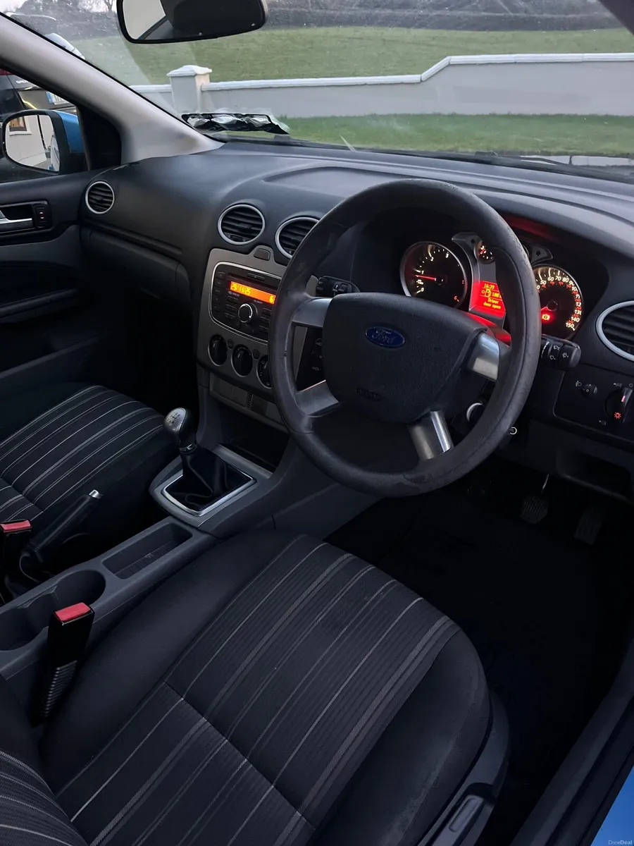 Ford Focus 2011 - Image 4