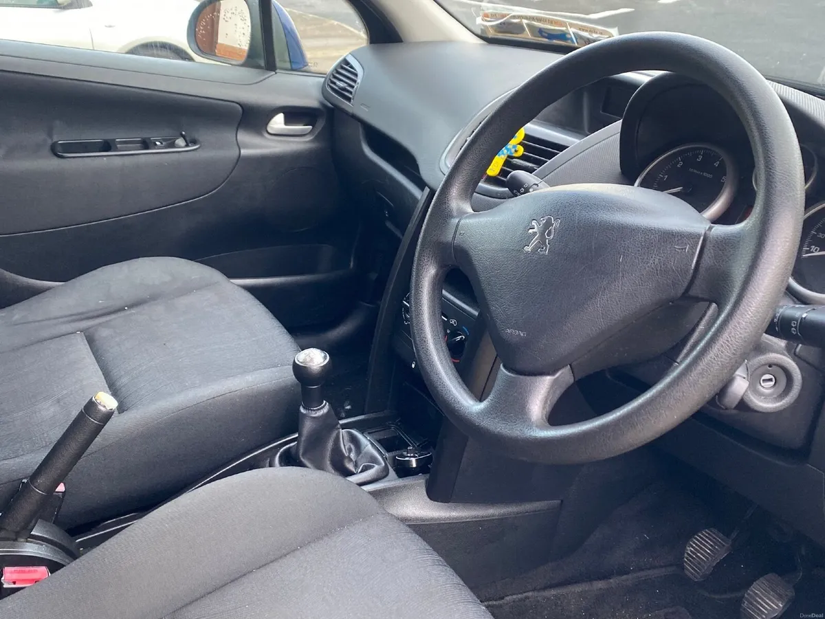 Peugeot 207 2009 - Image 3