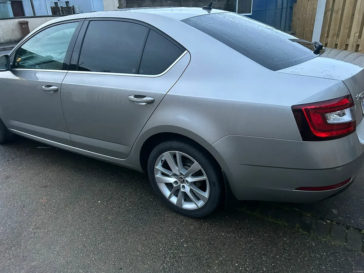 2019 skoda octavia style - Image 3