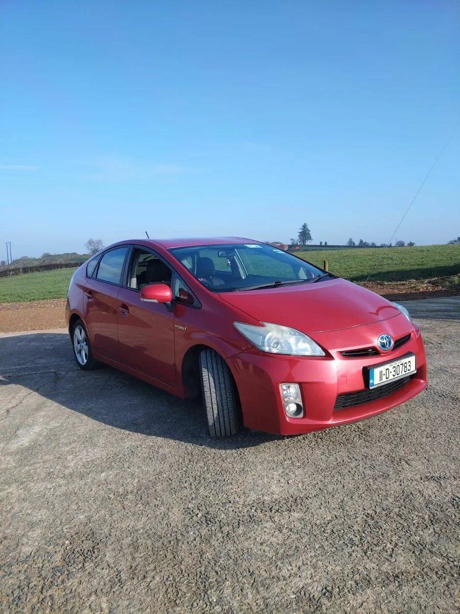 Toyota Prius 2011 - Image 1