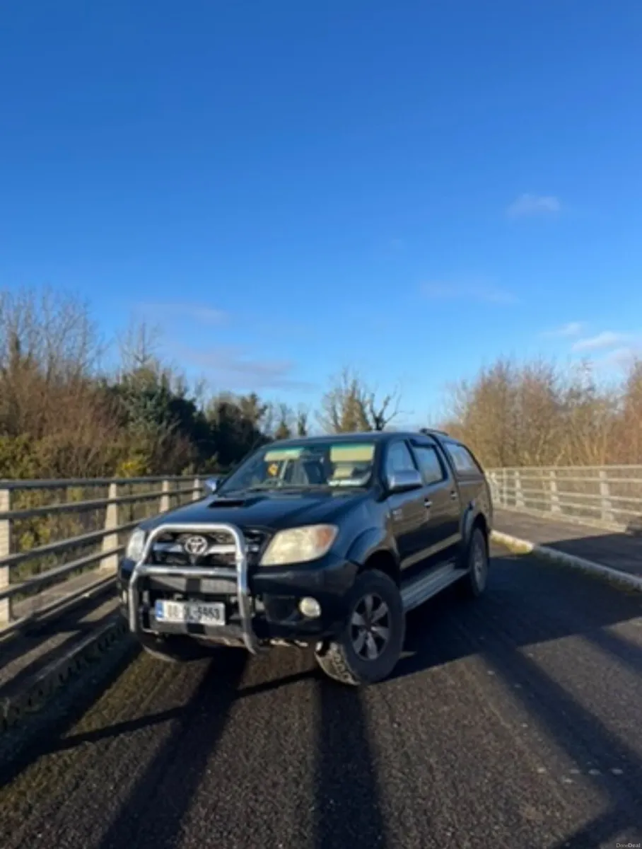 Toyota Hilux 2008 - Image 2