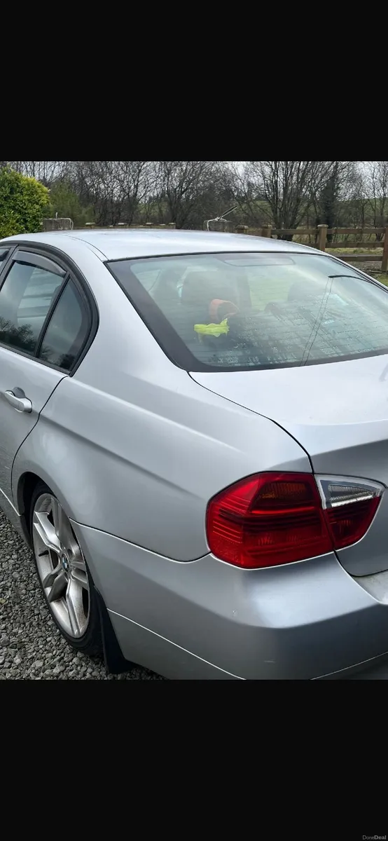BMW 3-Series 2006 - Image 2