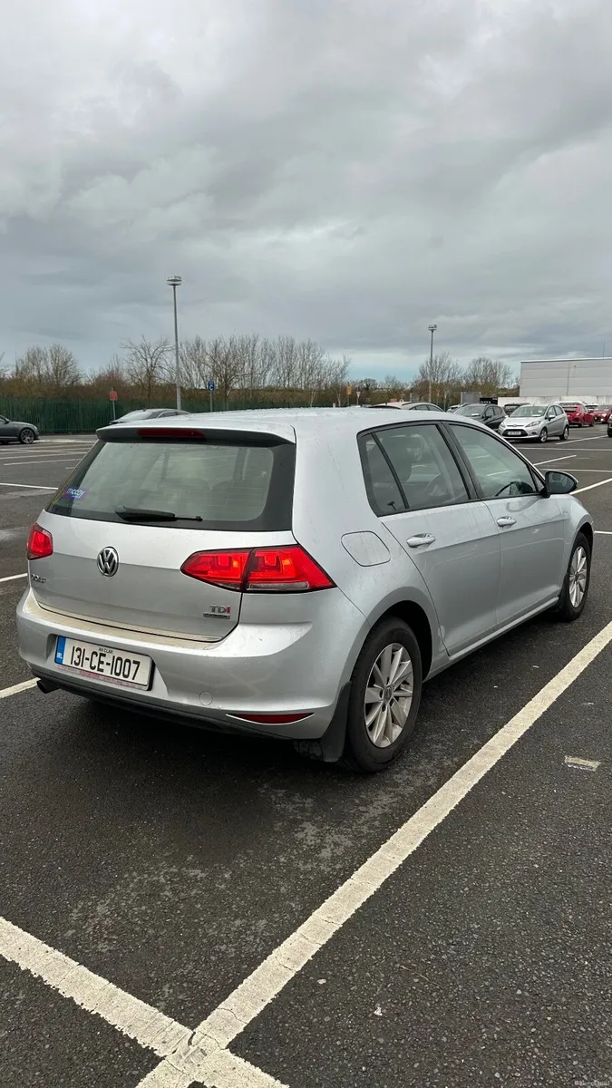 Volkswagen Golf 1.6 Diesel *AUTOMATIC* - Image 4
