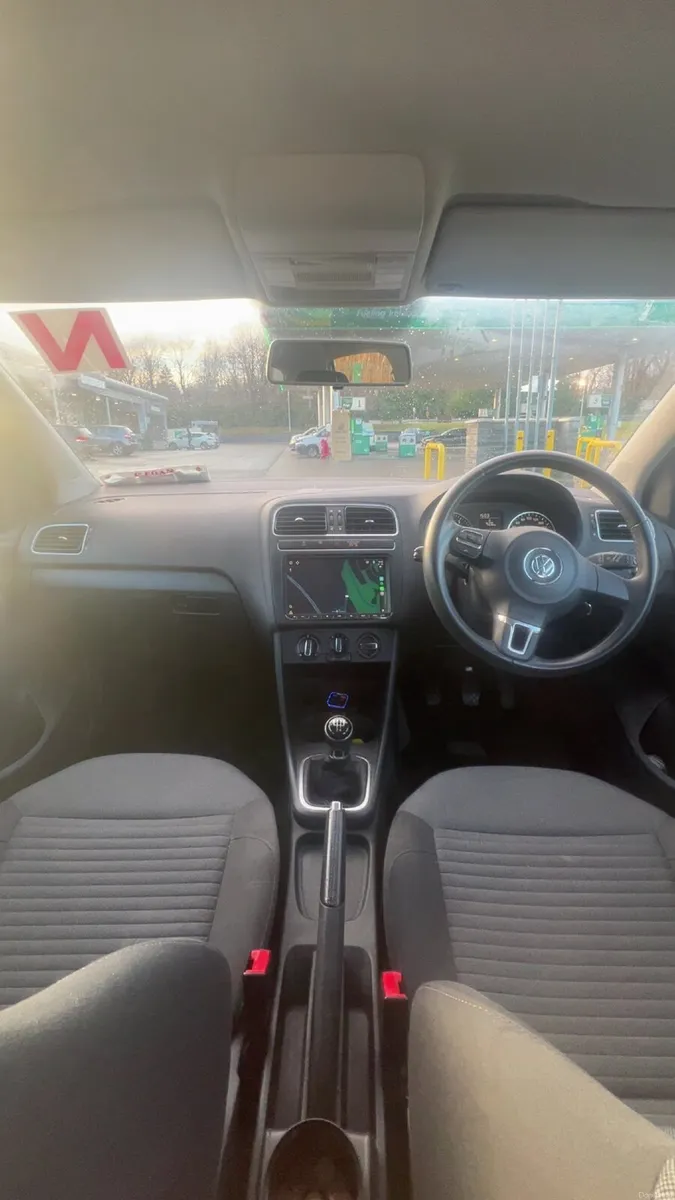 Volkswagen Polo 2013 - Image 2