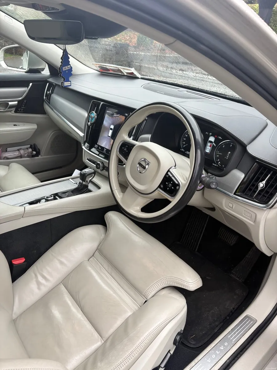 Volvo V90 2019 - Image 4