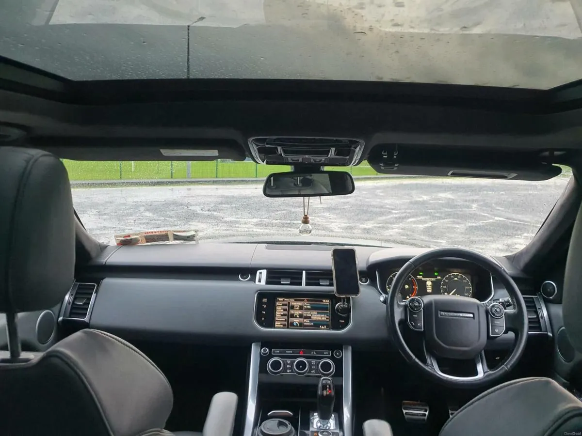 RANGE ROVER SPORT HSE 292 BHP 7 SEATER 1 YEAR TAX - Image 4