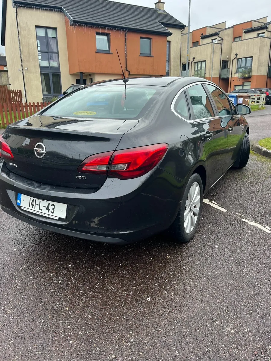 Opel Astra 2014 - Image 4