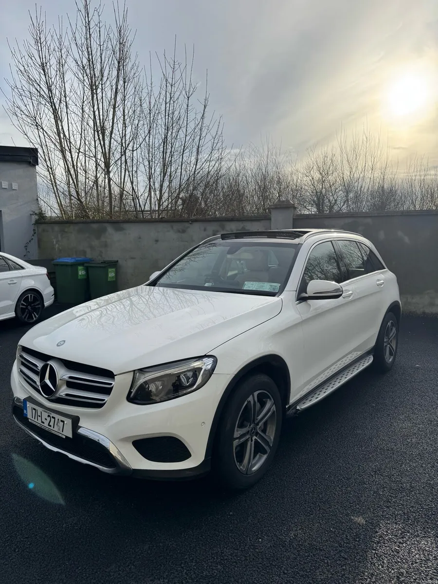 2017 Mercedes GLC 220d 4matic pan roof - Image 1