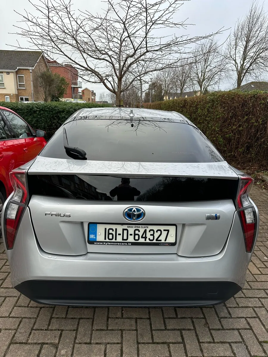Toyota Prius - Image 3