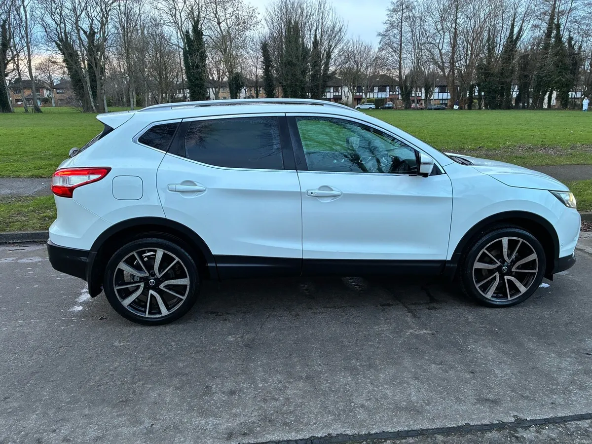 Nissan Qashqai - Image 1