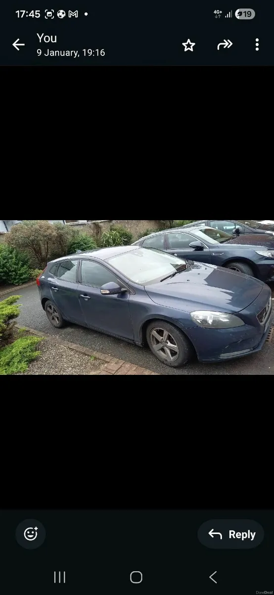 Volvo V40 2013 - Image 2