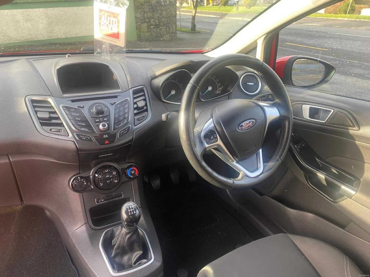 Ford Fiesta 2015 - Image 3