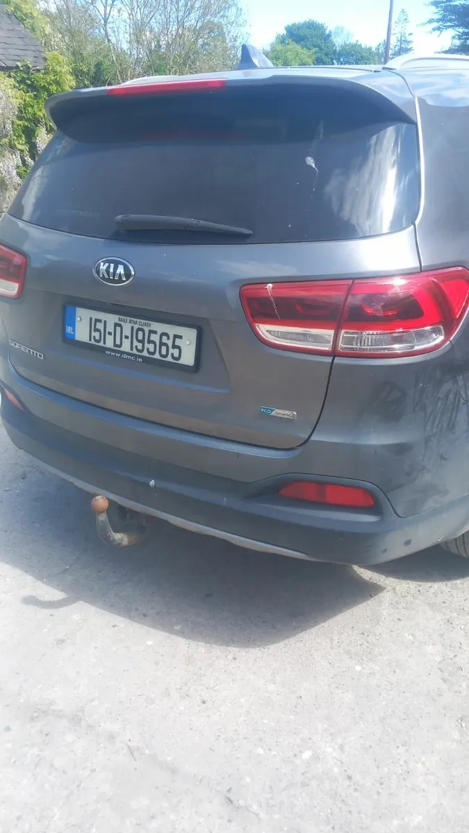 Kia Sorento 2015 - Image 3