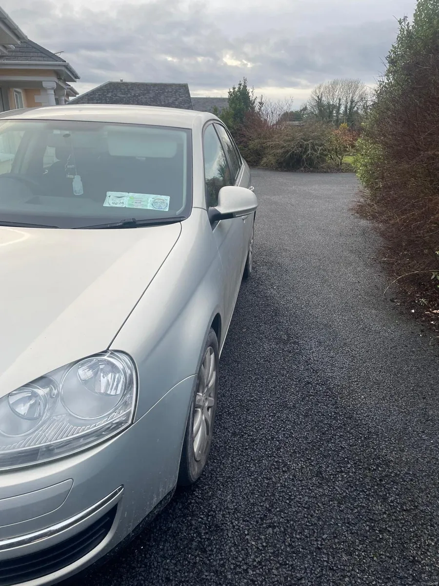 Volkswagen Jetta - Image 4