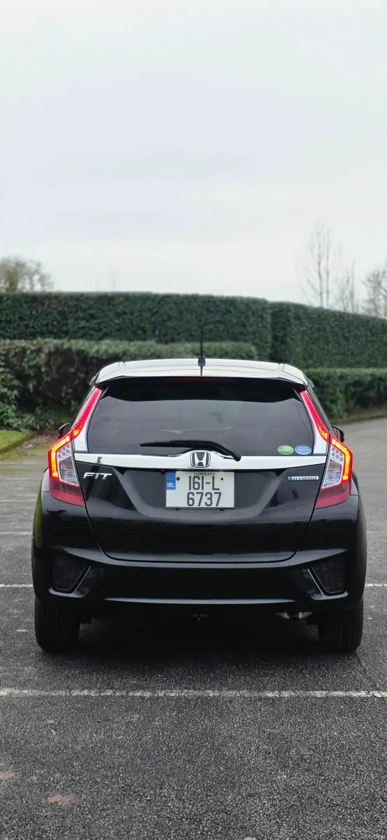 HONDA FIT 2016 HYBRID PUSH START - Image 4