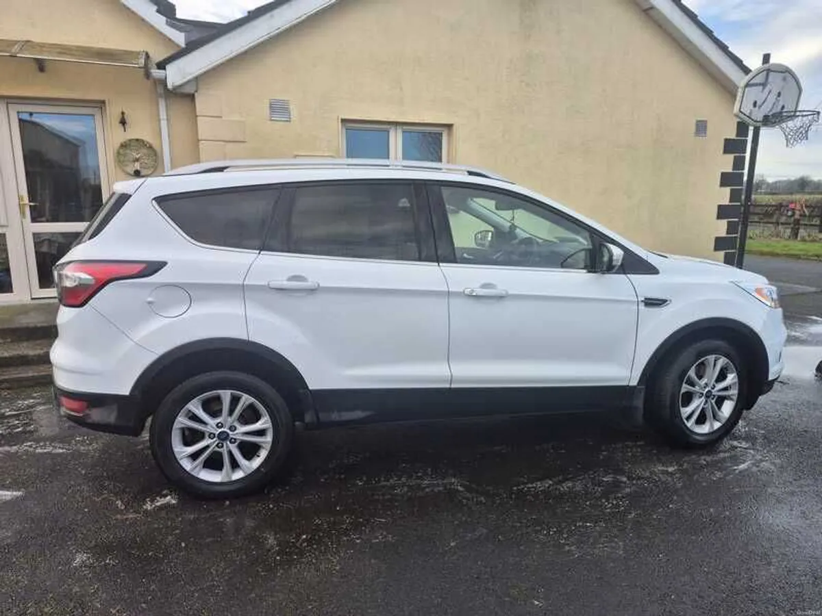 2017 Ford Kuga - Image 4