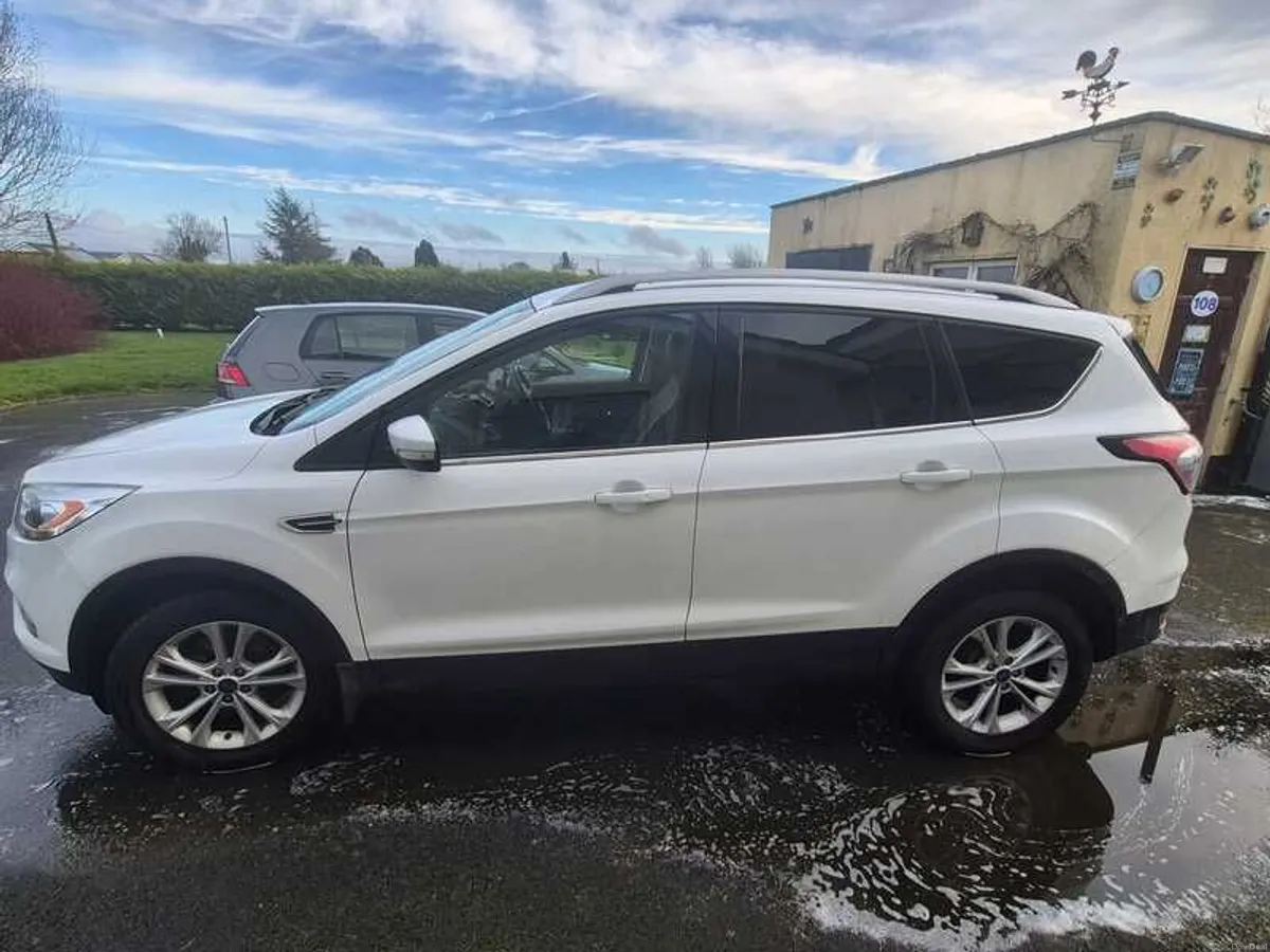 2017 Ford Kuga - Image 3