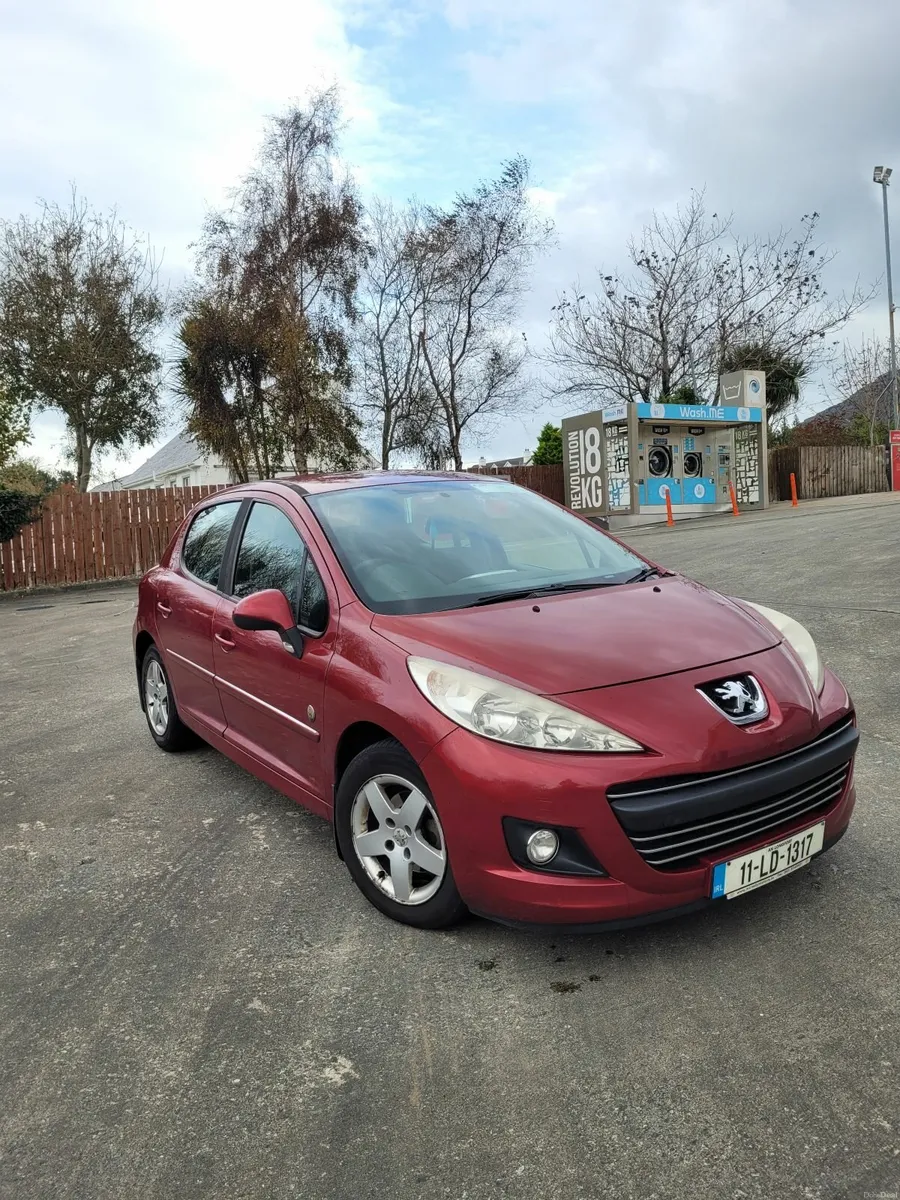 Peugeot 207 2011 - Image 1