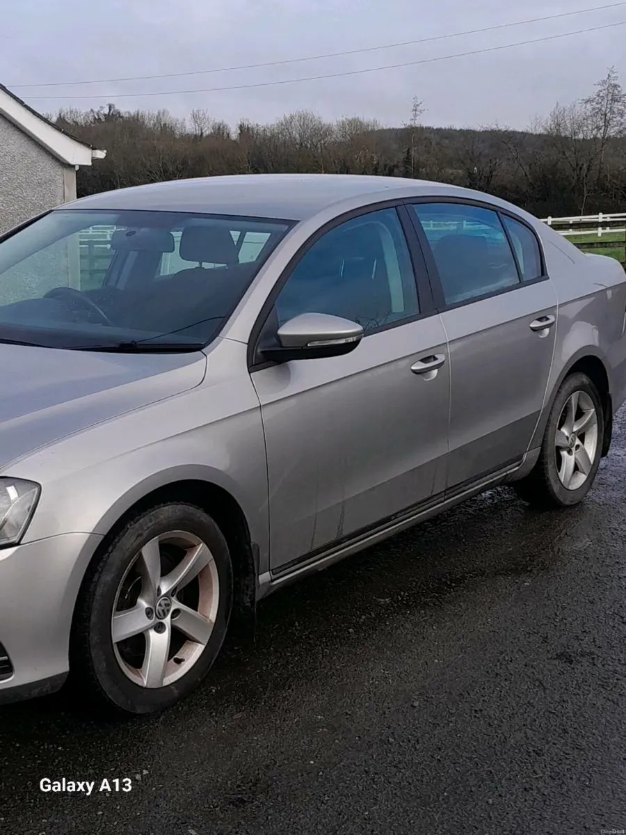 Volkswagen Passat S Bluemotion - Image 4