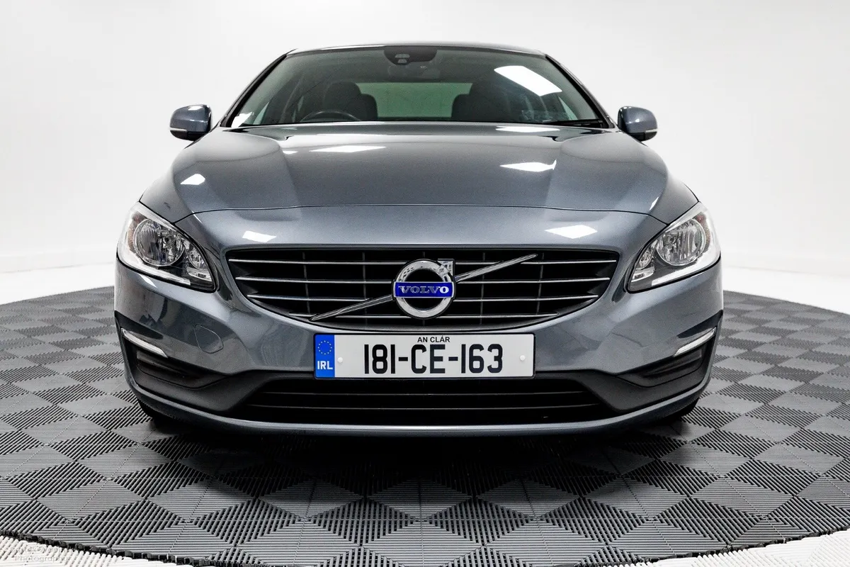 VOLVO S60 D2 - Image 4