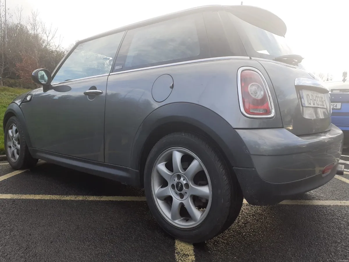 Mini Cooper - Image 2