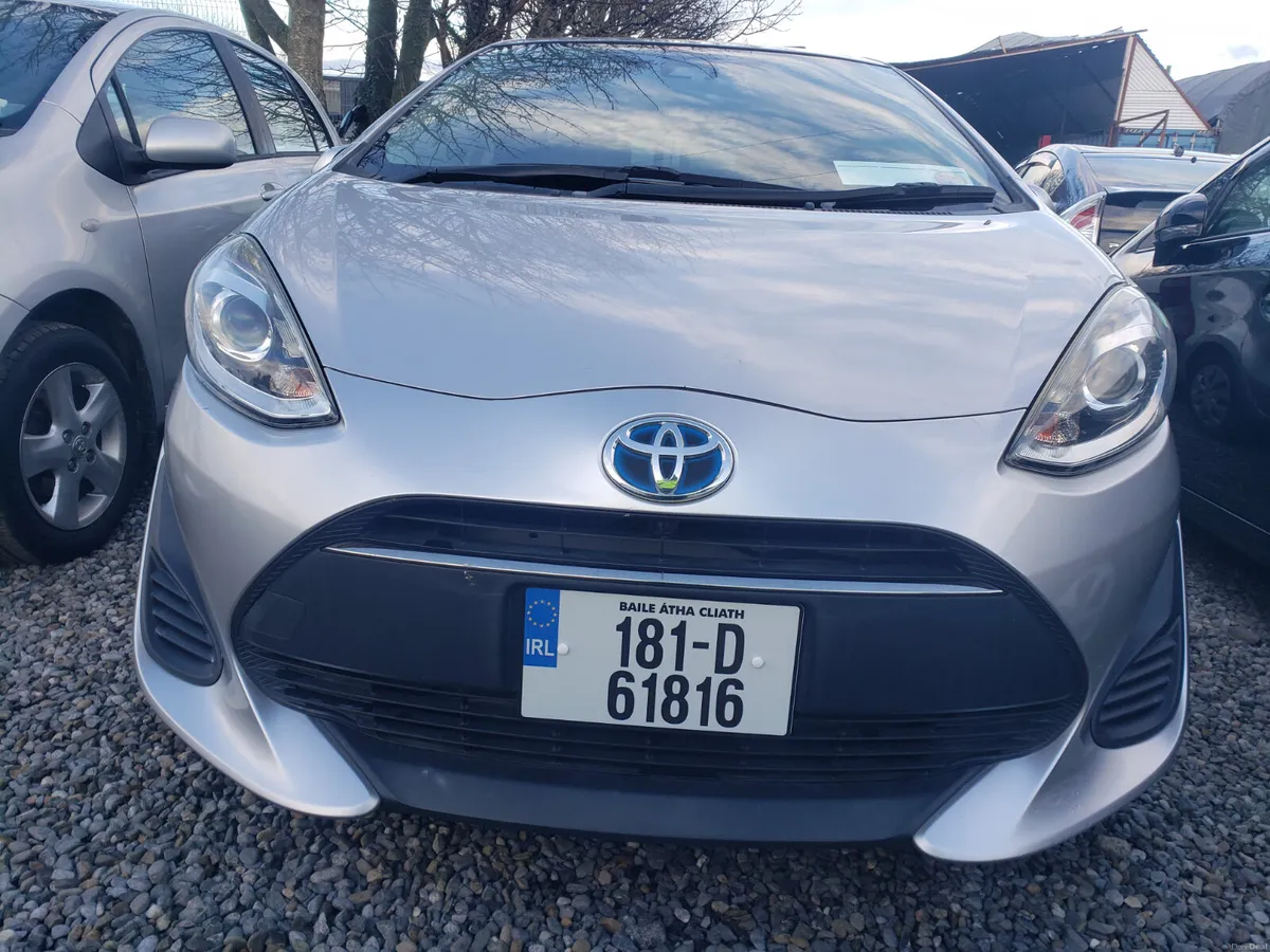 2018 toyota aqua - Image 1