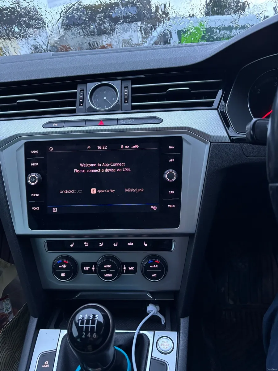 Volkswagen Passat 2018 SE Business Class - Image 4