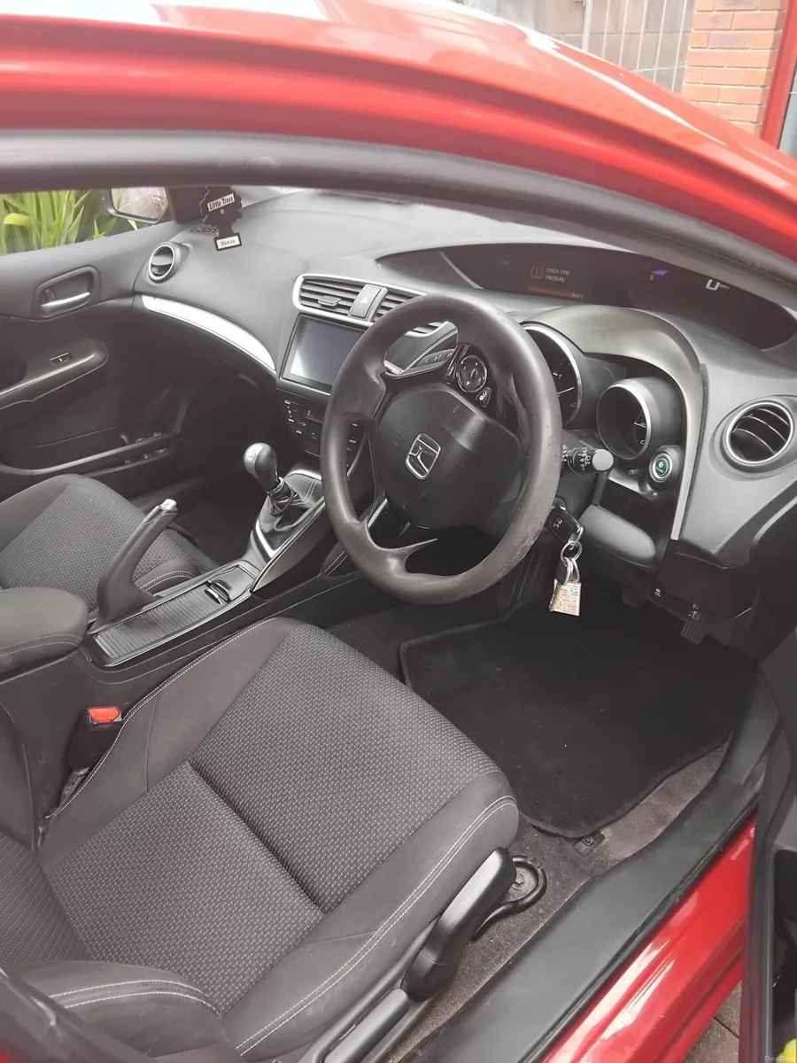 Honda Civic 2015 - Image 3