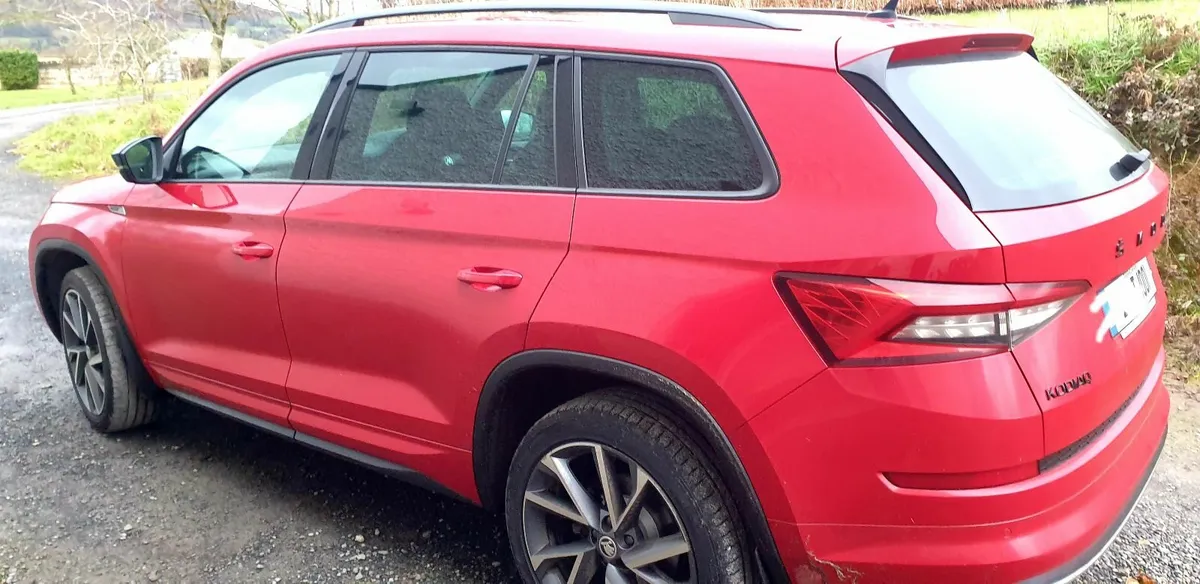 4x4, 7 Seater Red Skoda Kodiaq 2020 - Image 3