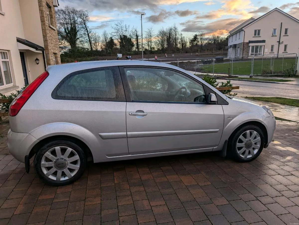 2007 Ford Fiesta - Image 4