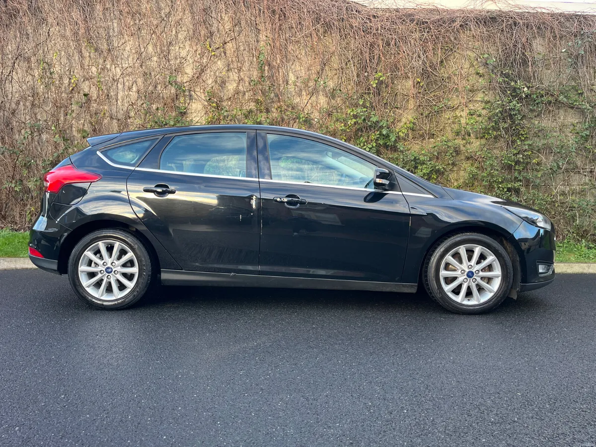 Ford Focus 2017(NCT07/27) - Image 3