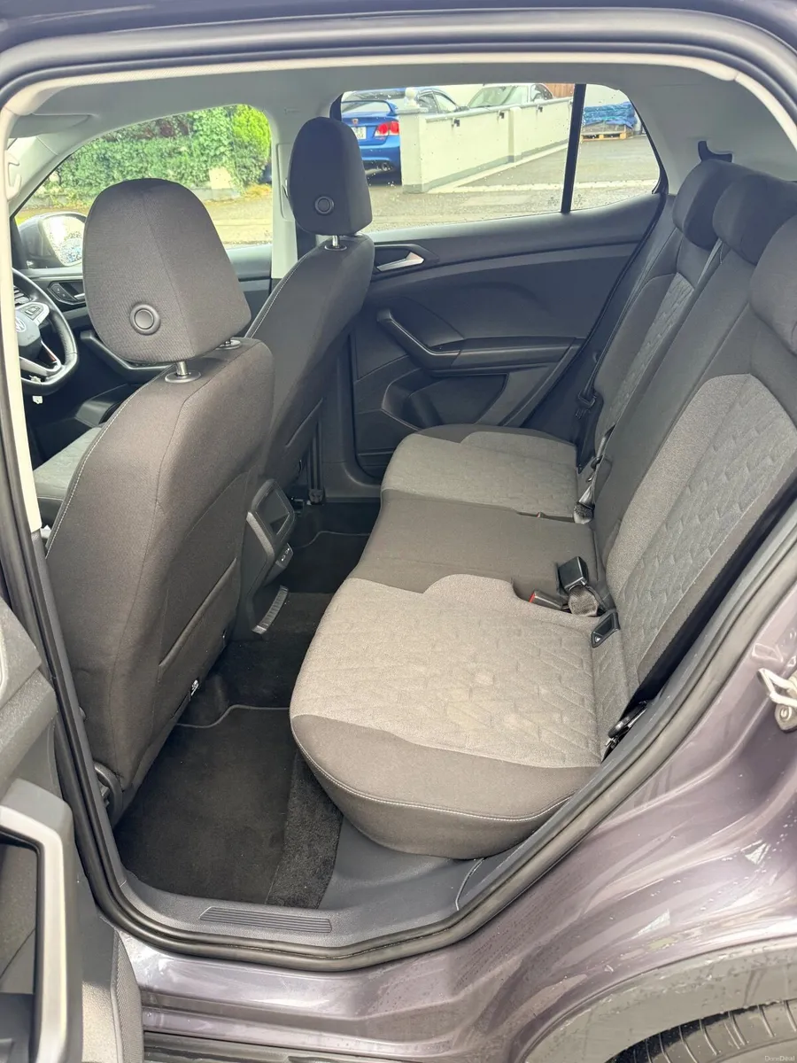 Volkswagen T-Cross 2024 - Image 4