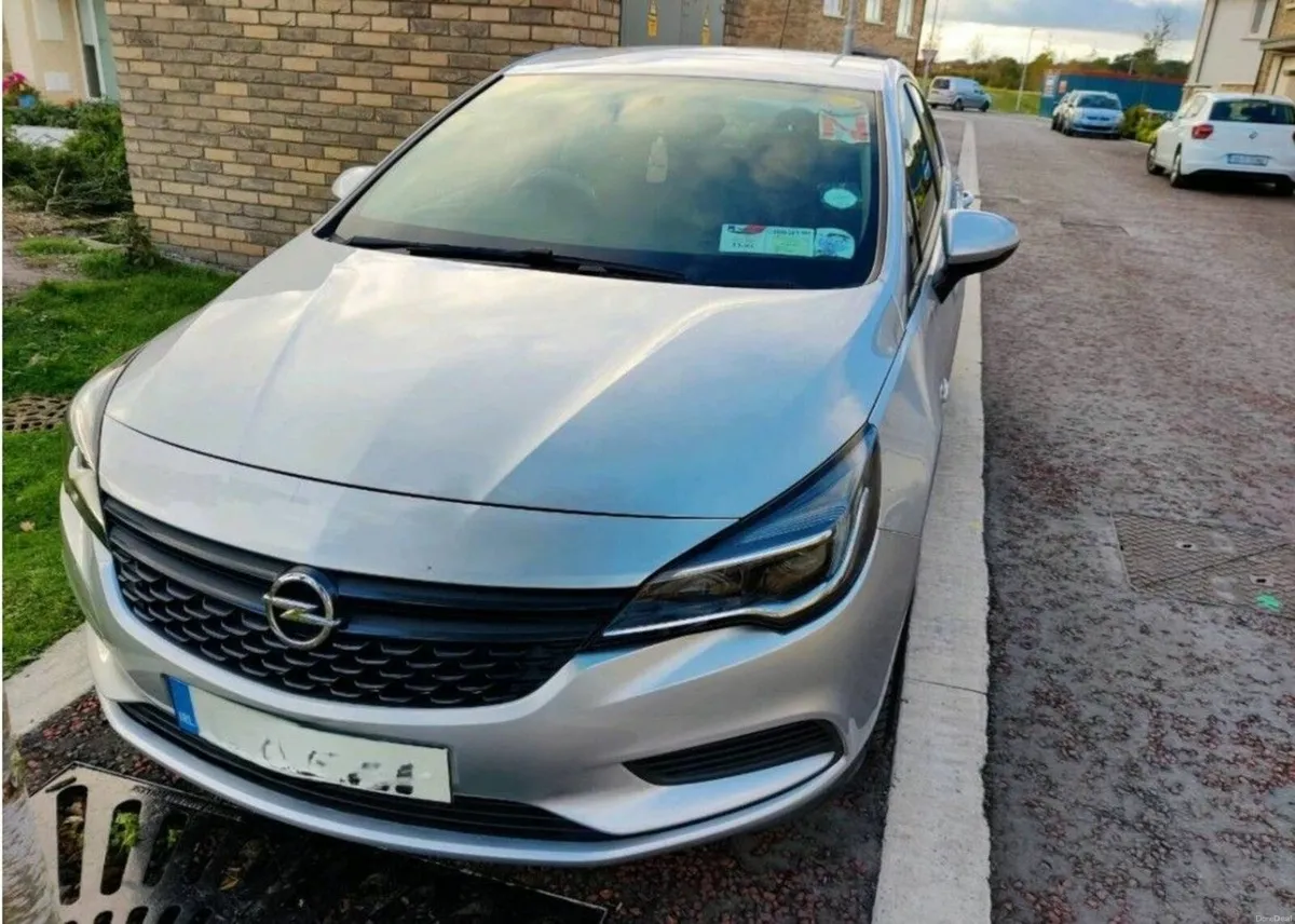 Opel Astra 2016 - Image 1