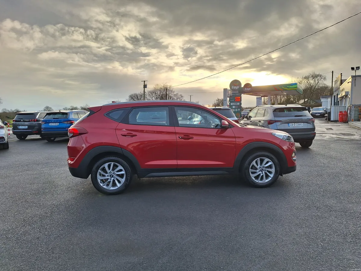 Hyundai Tucson 1.7 Auto *Heated Seats/High Spec - Image 2