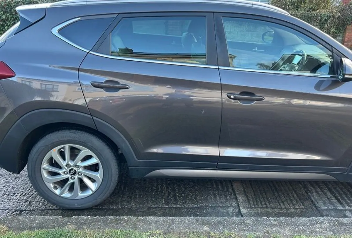2016 Hyundai Tucson 1.7 premium CRDi - Image 3