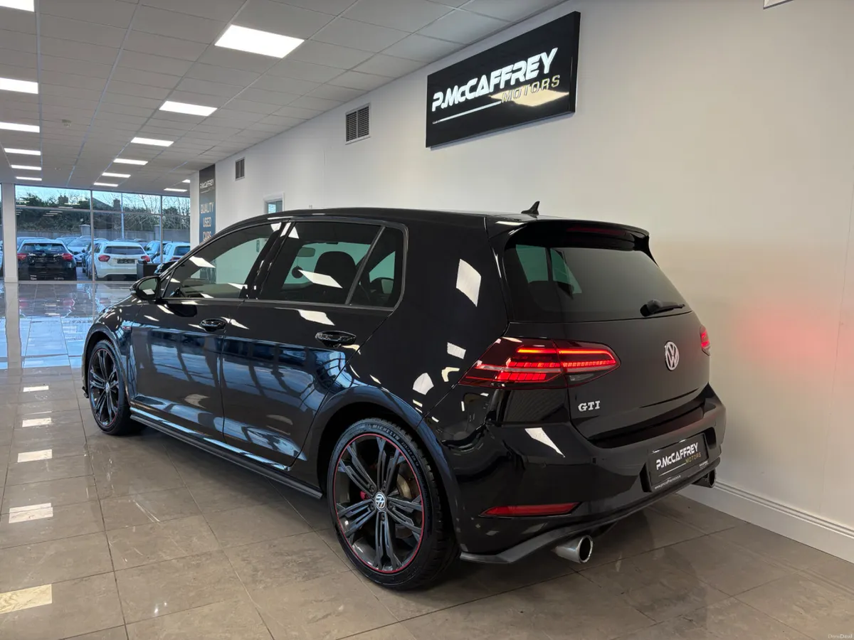 2018 Volkswagen Golf MK 7.5 GTI 2.0 TSI AUTO - Image 3