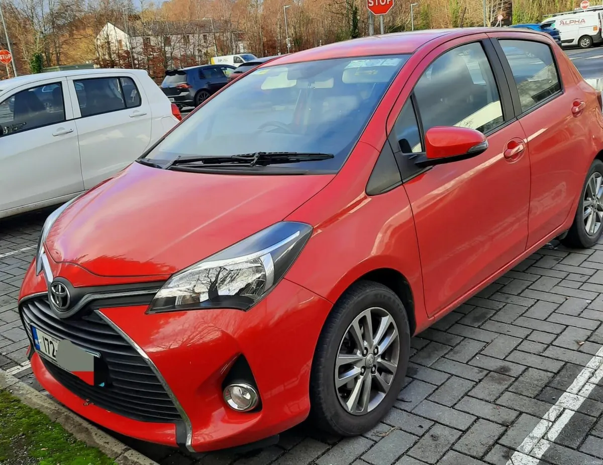 Toyota Yaris 2017 - Image 2