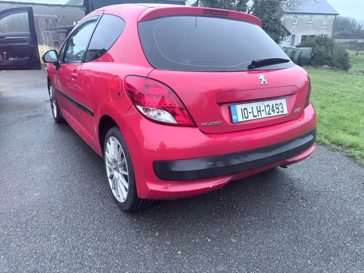 Peugeot 207 - Image 2