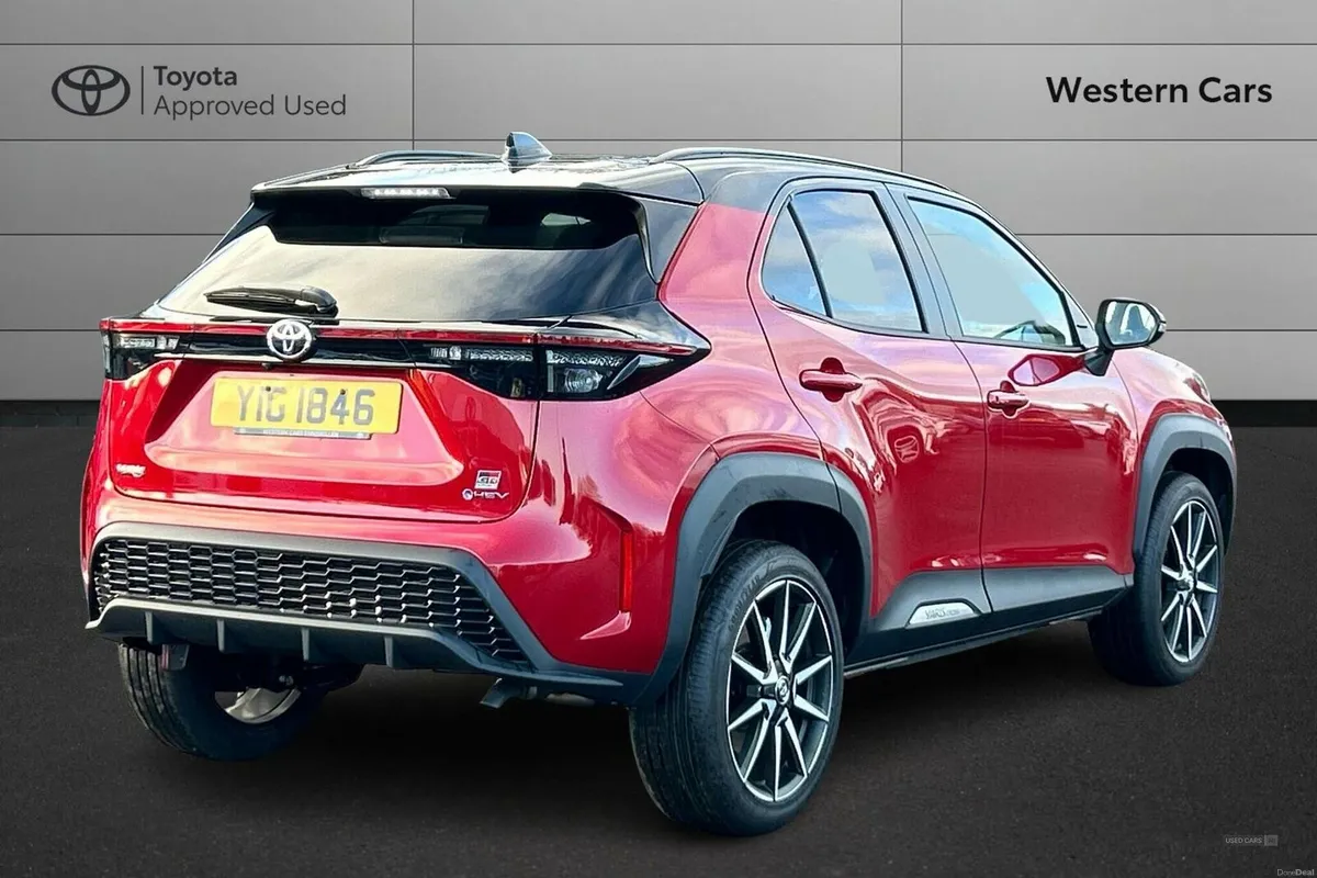 Toyota Yaris Cross 1.5 VVT-h GR SPORT E-CVT Euro 6 - Image 2