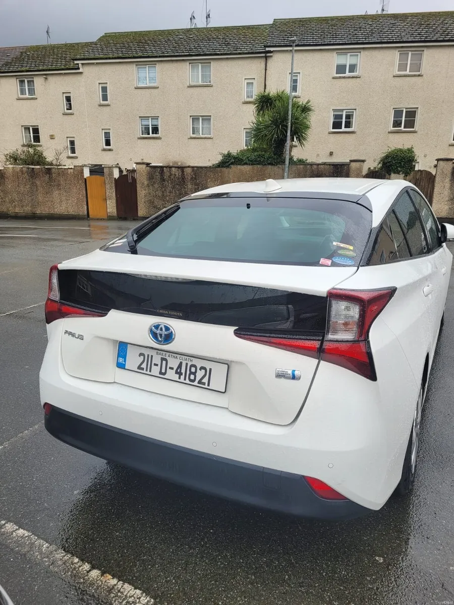 Toyota Prius 211 S package - Image 3