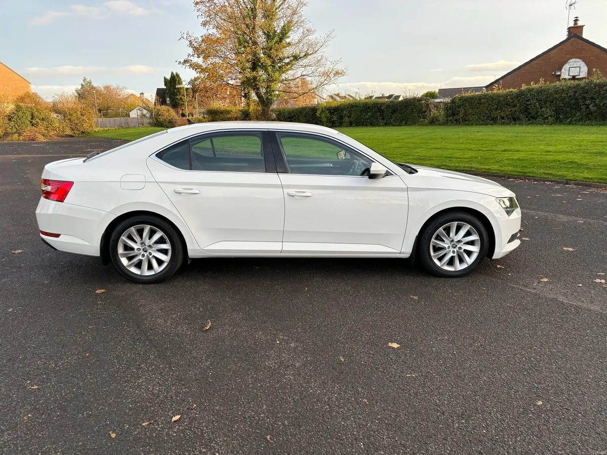 STUNNING  2017 Skoda Superb 2.0 tdi se - Image 1