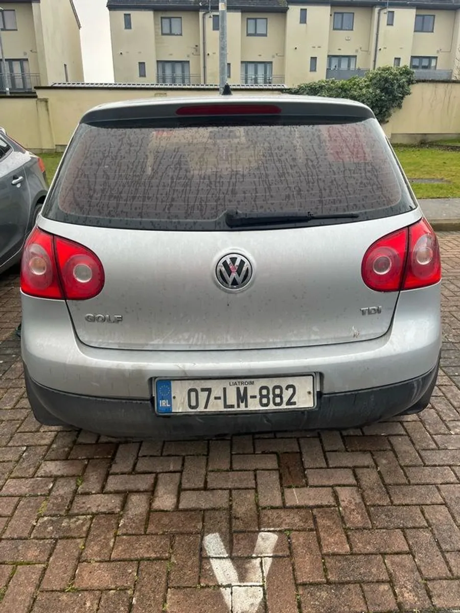 2007 Volkswagen Golf - Image 2