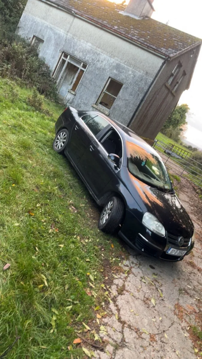 Volkswagen Jetta - Image 4