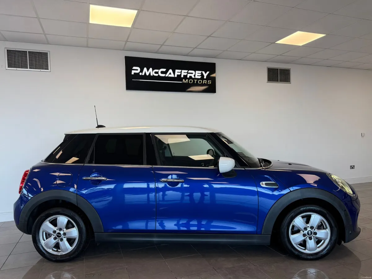 2021 Mini Cooper D 1.5 5 Auto 5 Door - Image 2