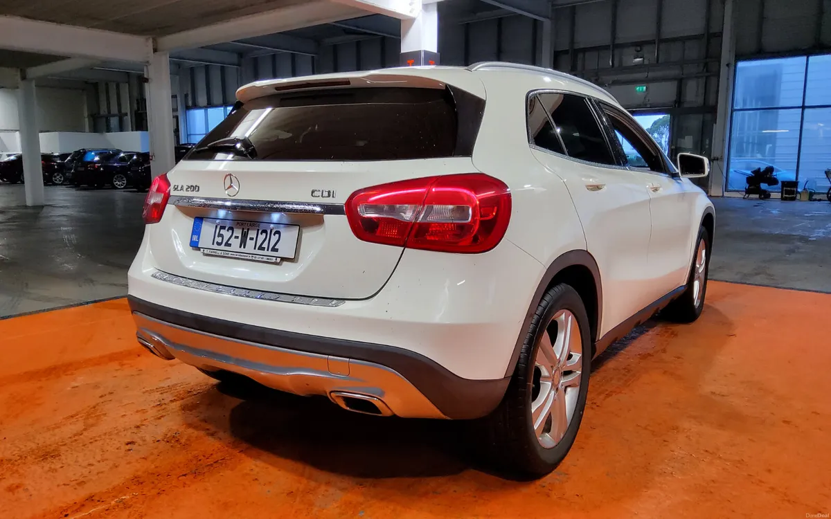 Mercedes-Benz GLA 2015 - Image 4