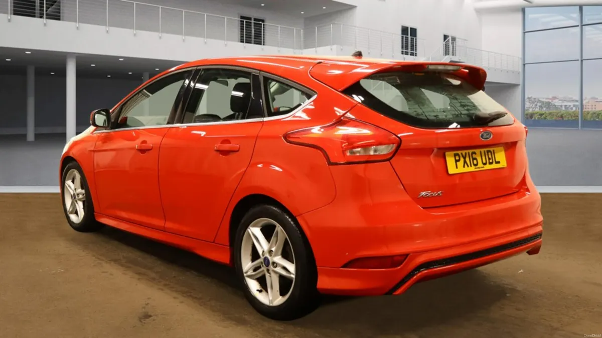 Ford Focus Zetec S 2016 - Finance Available - Image 3